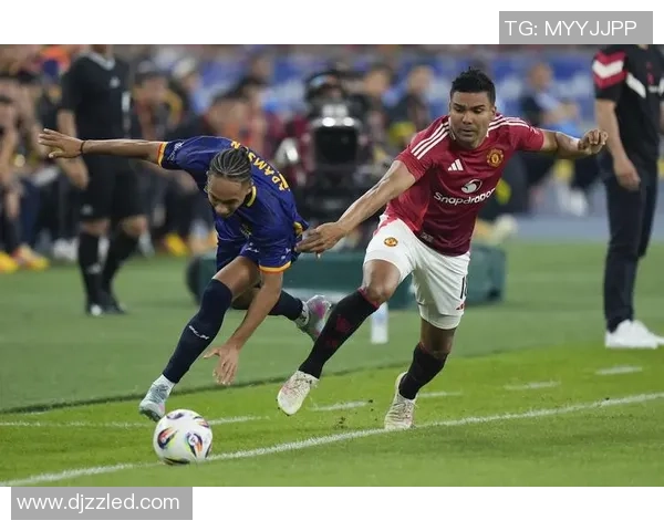 足球巨星射门球速揭秘高速瞬间展现力量与技术之巅